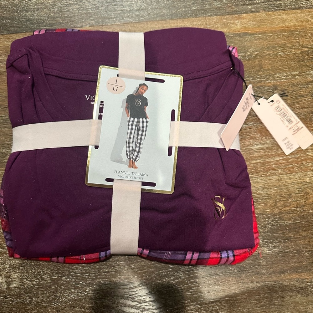 Victorias Secret Flannel Tee-Jama Size L